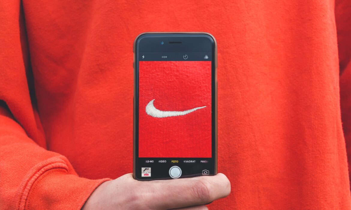 Imagen de branding. Mostrando el logo de la empresa nike